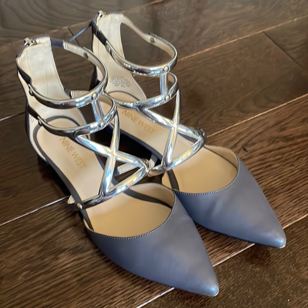Nine West Flats Size 5.5M
